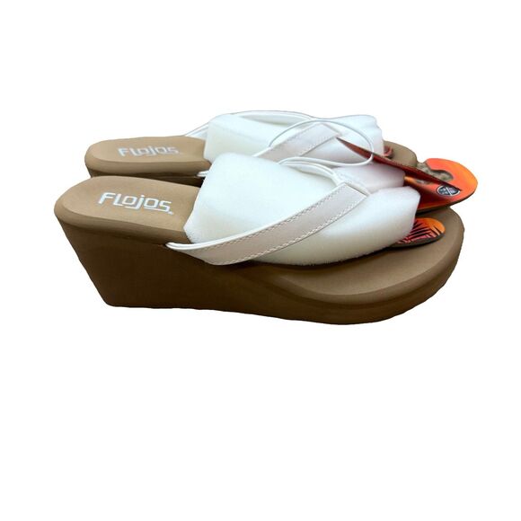 NWT Flojos Women's Olivia Wedge White Flip Flop Sandals Size 7 - Picture 1 of 7